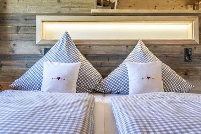 Апартаменты Lenggrieser Bergcamping Almchalet Familienhuette